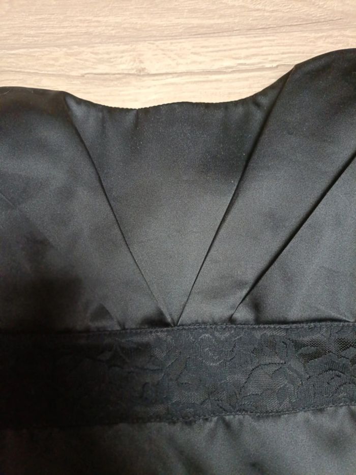 Robe de soirée noire satinée - photo numéro 4