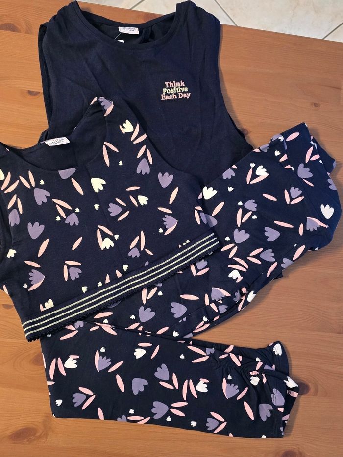 Neufs (non portés) 🏷🤩😍ensemble de sport 10 ans fille 🤩😍🏷