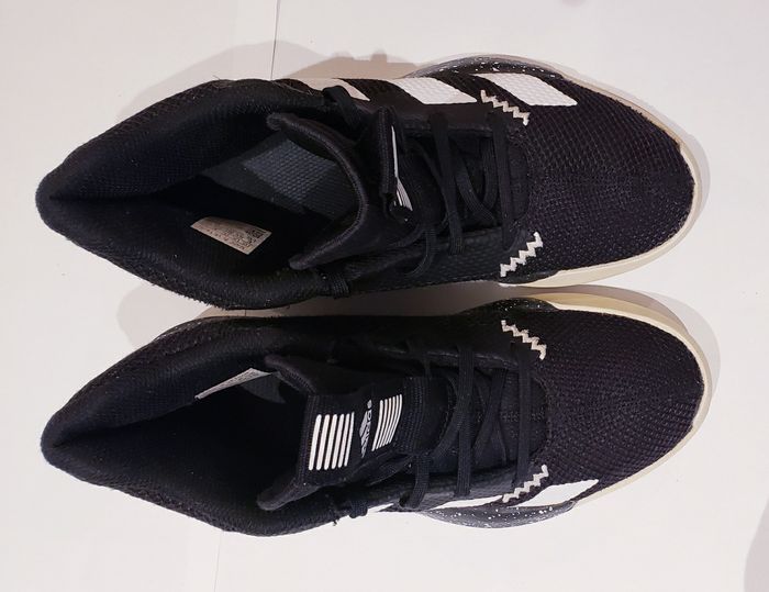 Chaussures de basketball Adidas Pro Next pour homme/garçon Taille 38 2/3 - photo numéro 4