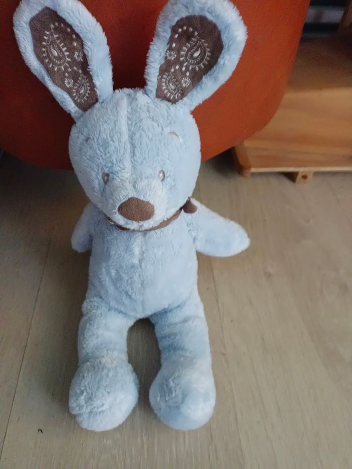Peluche lapin bleu