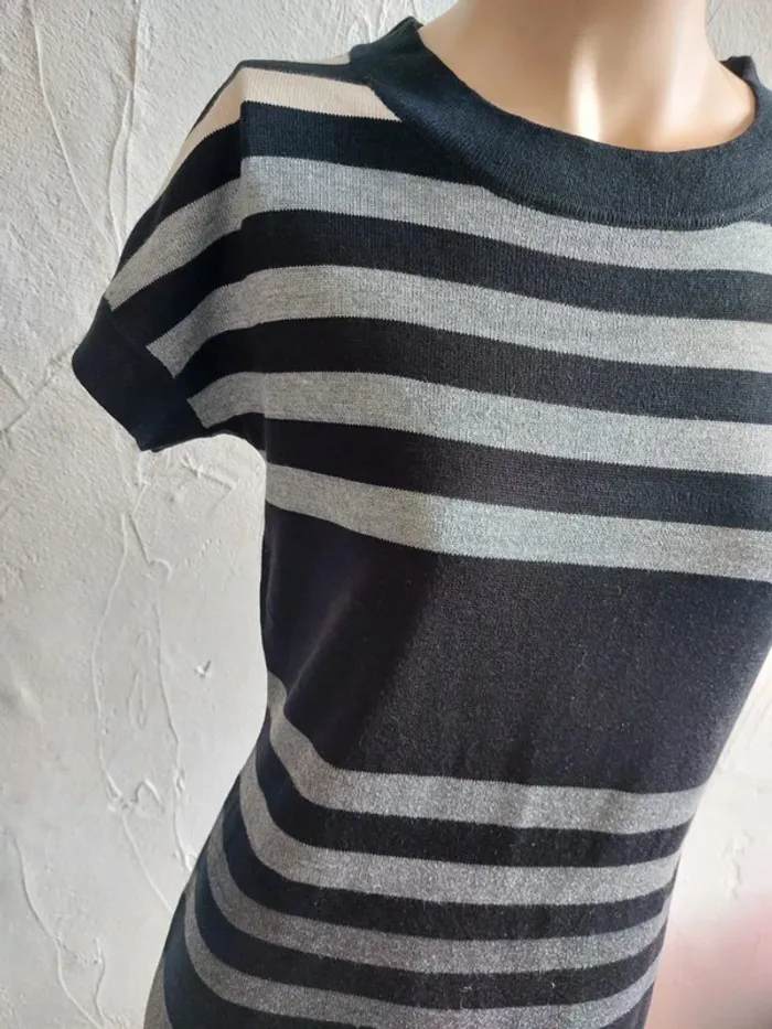 Robe rayée en noir et gris Taille XS - photo numéro 4