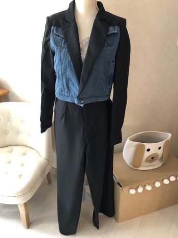 Très bel ensemble noir et jean taille 40