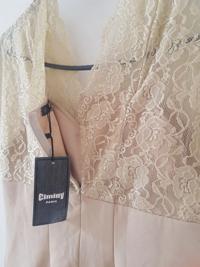 Robe sans manches dentelle chic - photo numéro 2