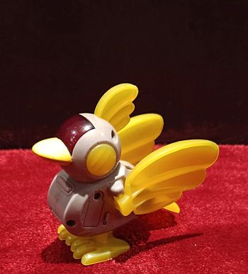 Figurine oiseau jaune chirpie