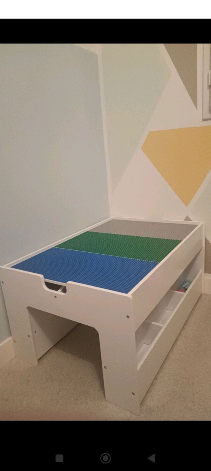 Table lego