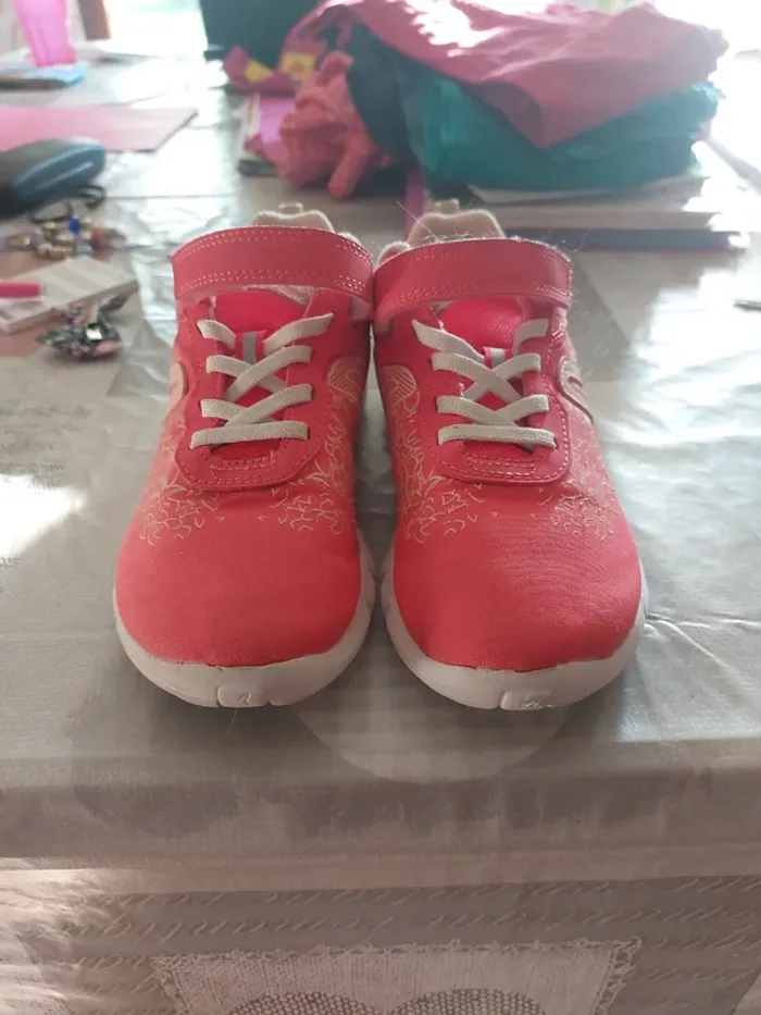 Baskets pointure 33