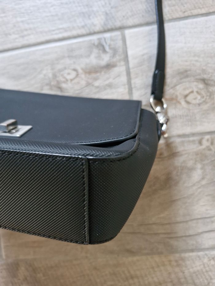 Sac lacoste - photo numéro 4