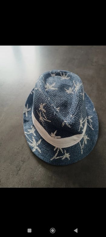 Chapeau bleu taille 54