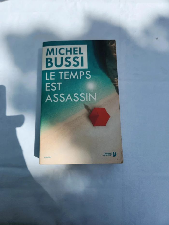 Livre Michel Bussi - Le temps est assassin- grand format broché