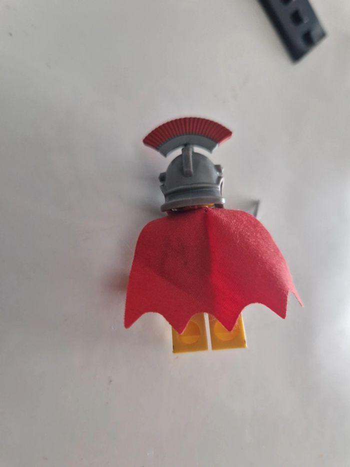 Figurine lego série 10 le commandant romain - photo numéro 2