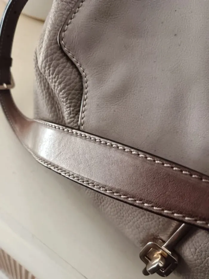 Sac à main Tod's cuir taupe - photo numéro 6