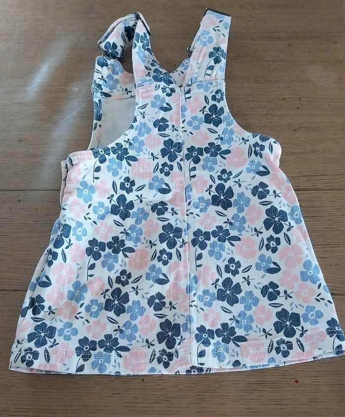 Lot de 3 robes à bretelles 3ans en très bon état - photo numéro 5
