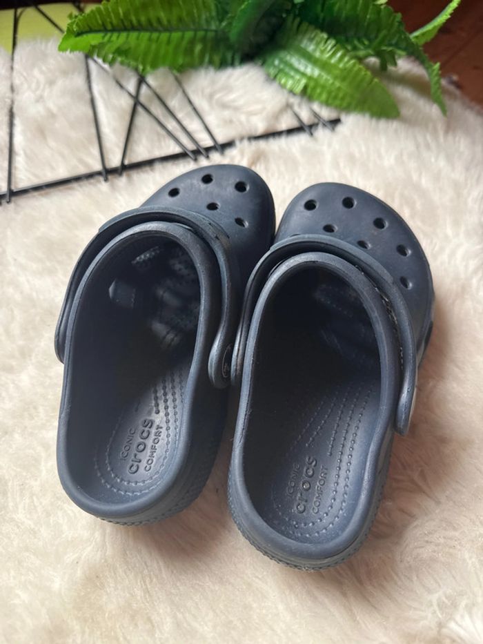 Crocs marine mixte taille 11 pointure 28/29 - photo numéro 3