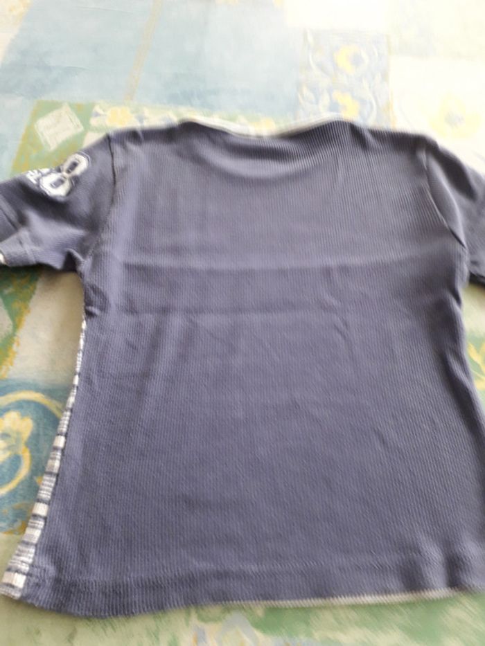 T-shirt M-L t 6 ans - photo numéro 2