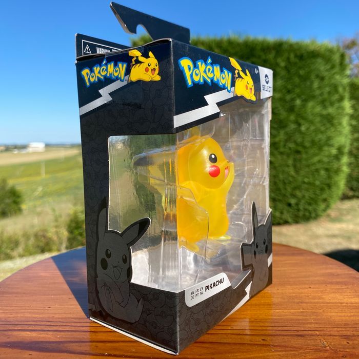Pikachu Figurine Select Translucide Pokémon - photo numéro 2