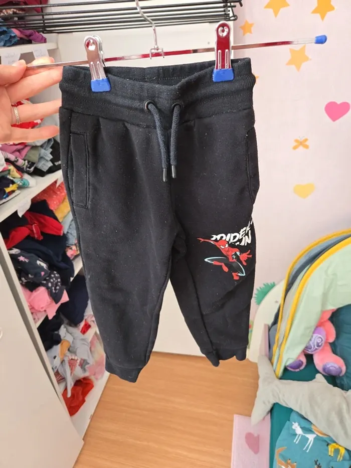 Jogging spiderman taille 3 an