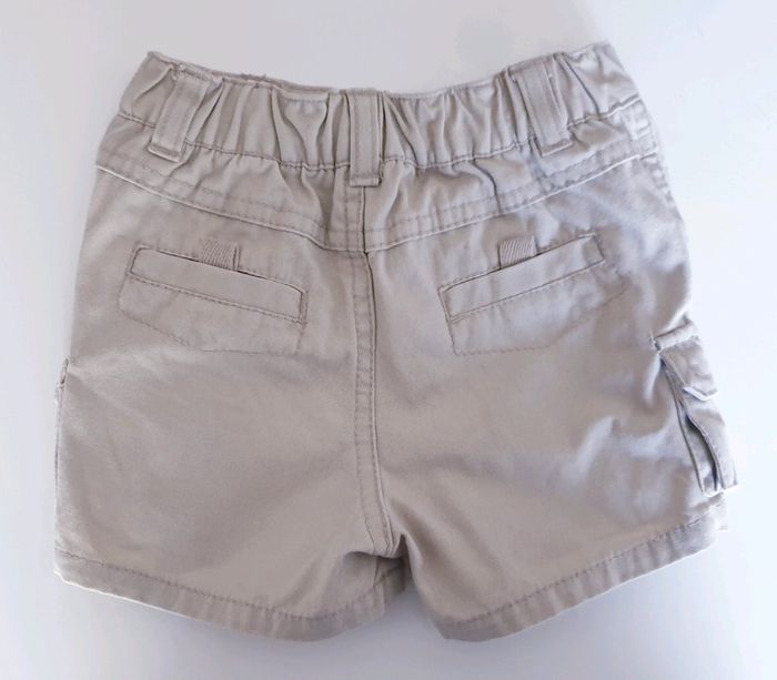 Petit short taille 9 mois - photo numéro 2
