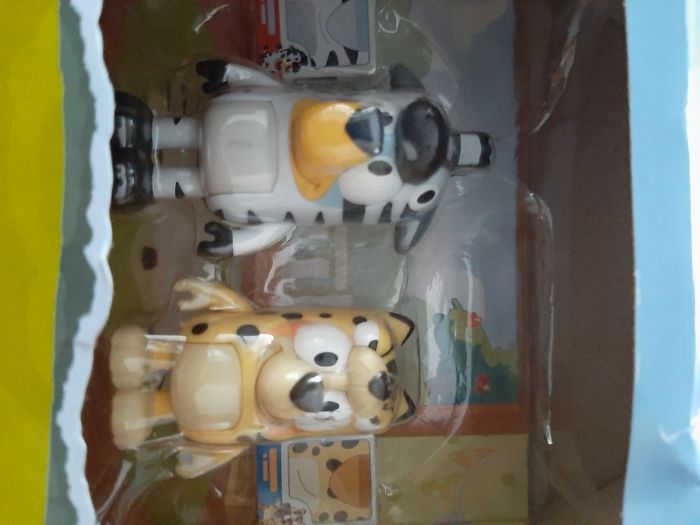 Lot 2 figurines Bluey et Bingo animaux - photo numéro 2