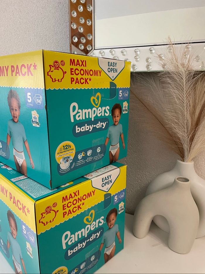 Lot de 2 carton maxi de couches Pampers taille 5 - photo numéro 2