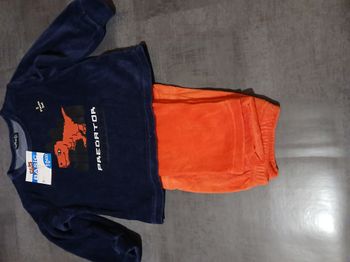 ensemble pyjamas en velours garcon dinosaure 5 ans
