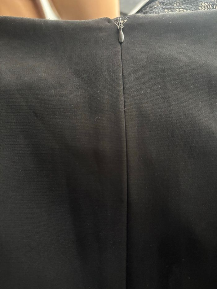 Robe noire élégante neuve - photo numéro 2