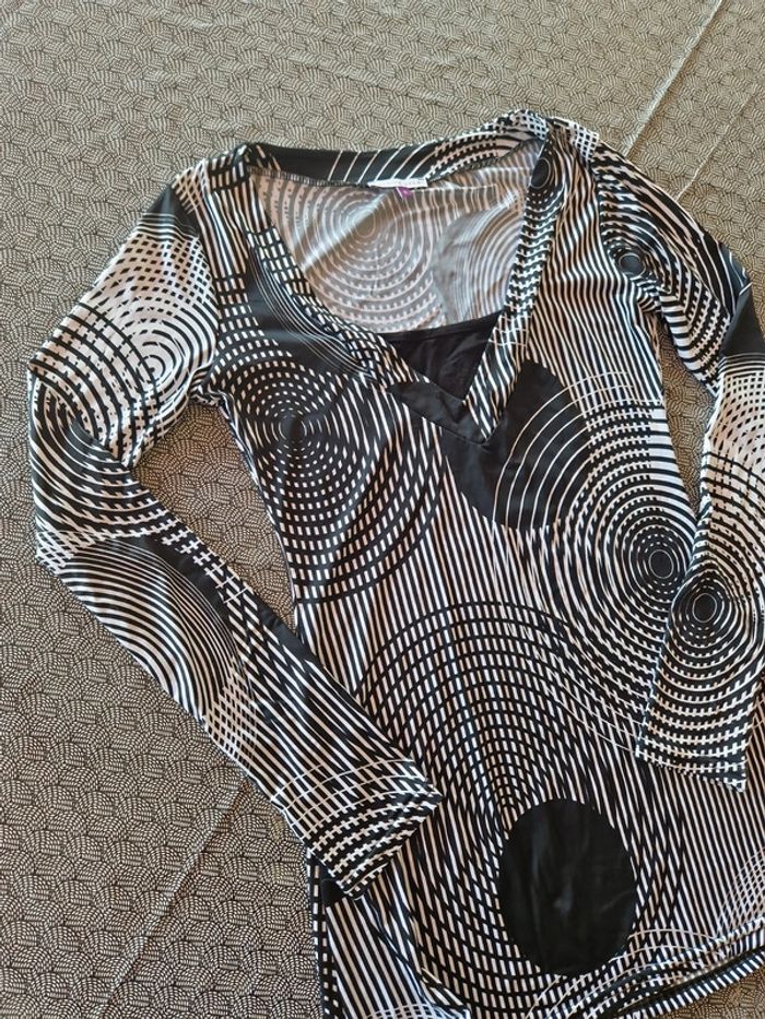 T-shirt manches longues T1 noir a motifs Patrice breal - photo numéro 3