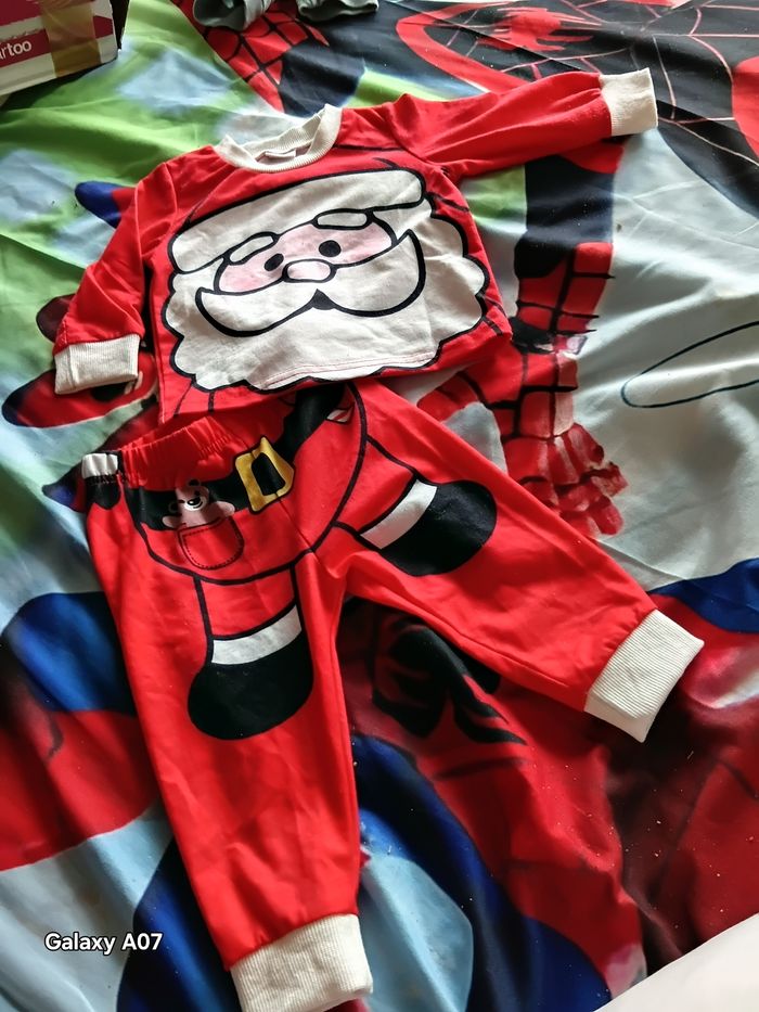 Tenue de pere noel - photo numéro 5