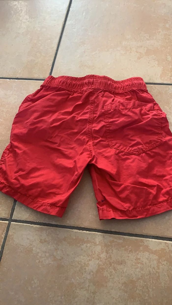 Short rouge Kiabi 3 ans - photo numéro 2