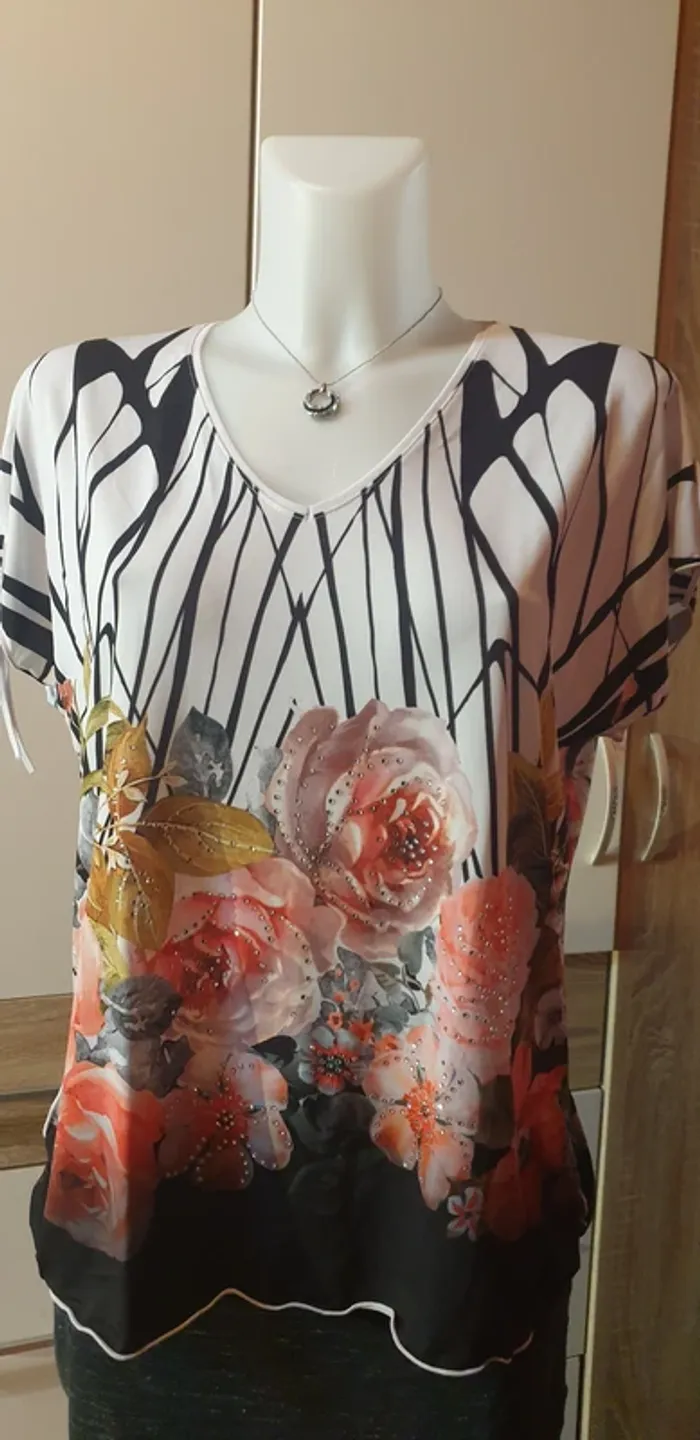 🎀 T-shirt grandes fleurs 🎀 - photo numéro 8