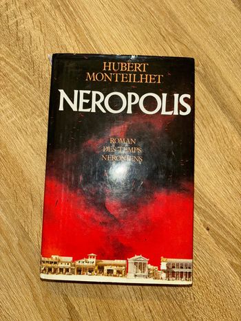 Livre neropolis hubert monteilhet en bon état général