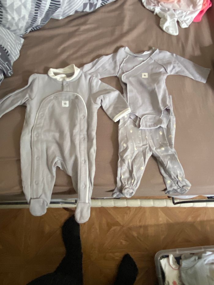 Vêtement 1 mois - photo numéro 3