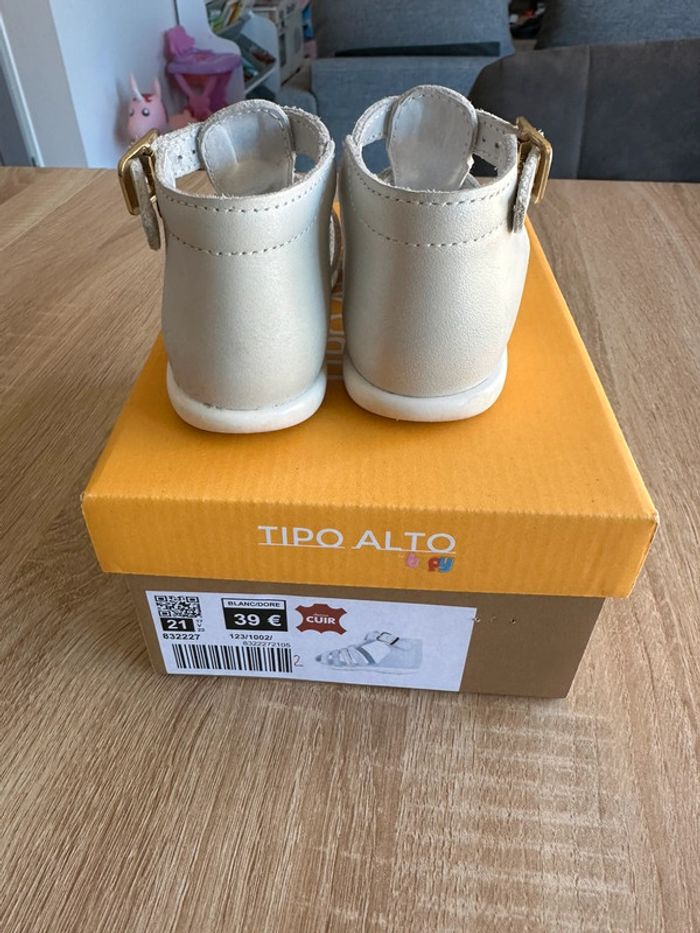Sandalettes tipo alto blanches - photo numéro 3