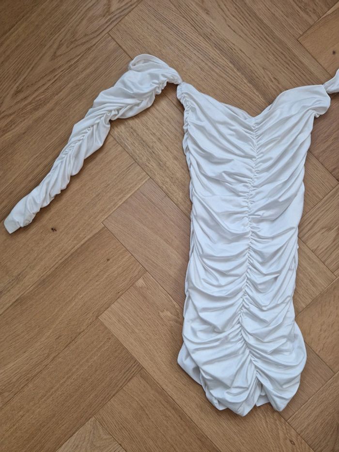 Robe écru Taille S H&M épaules dénudées - photo numéro 3