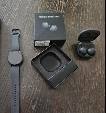 Samsung galaxy watch 5 + buds2 pro