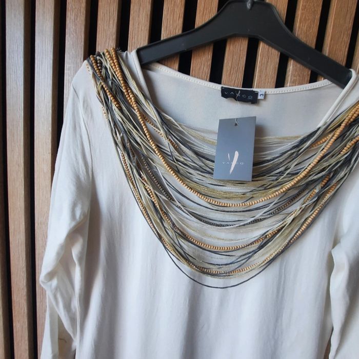 Superbe haut Neuf  décolleté collier de perles Vango T 40 - photo numéro 4