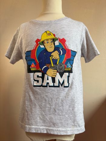 T-shirt garçon taille 122/128