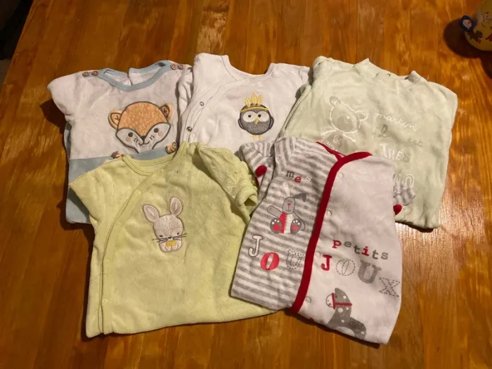 Lot de 5 pyjamas hiver 6mois