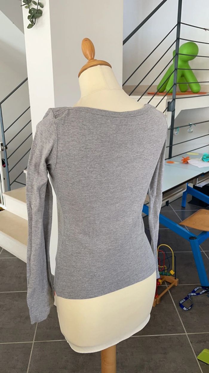 Tee shirt h et m gris - photo numéro 3