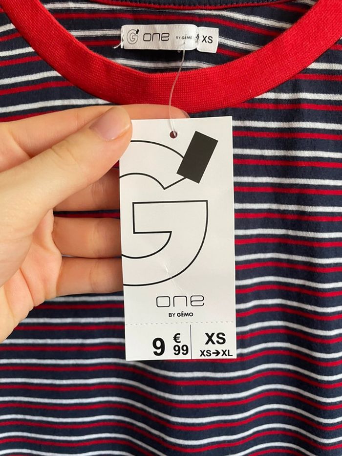 Tee shirt à manches courtes à rayures bleu marine, blanches et rouges, taille Xs, marque Gemo - photo numéro 3