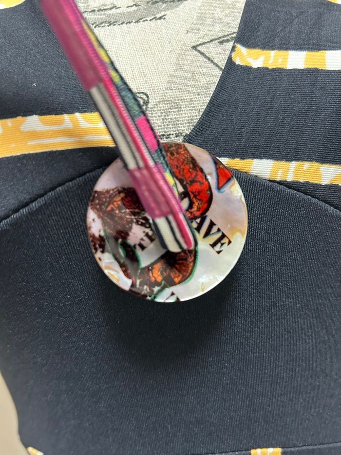 joli blouse save the queen taille S - photo numéro 2