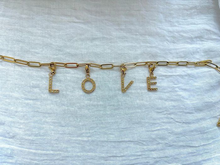 Collier maillon lettre love neuf - photo numéro 2