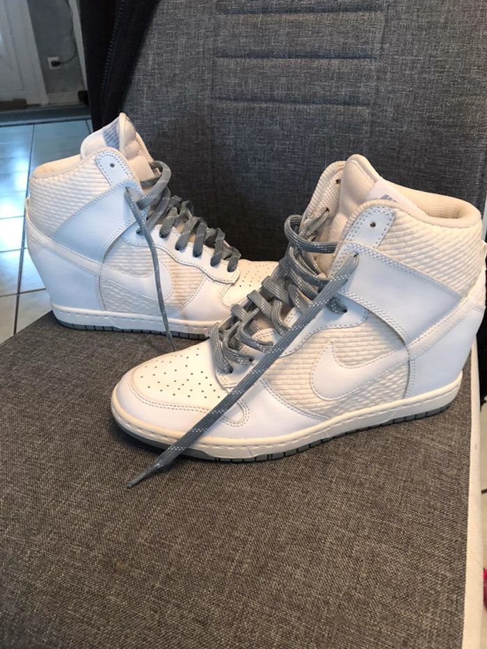 Basket compensée Nike dunk Sky hi - photo numéro 7