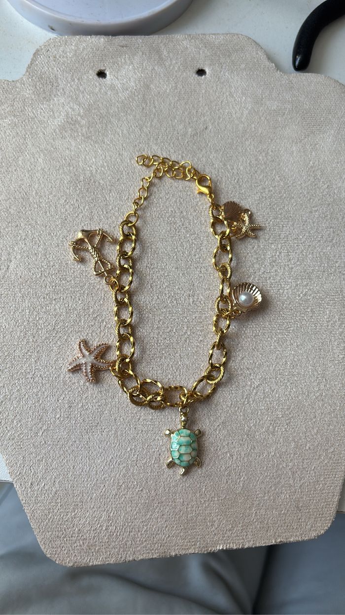 Bracelet