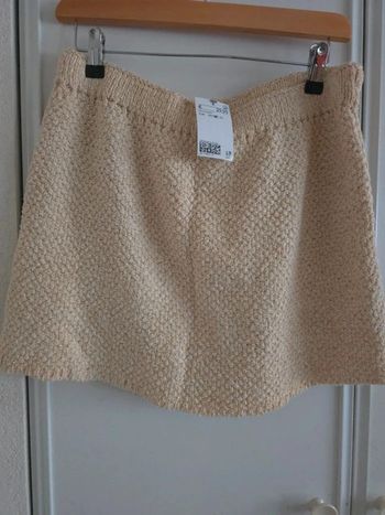 Jupe courte h&m taille M avec étiquette
