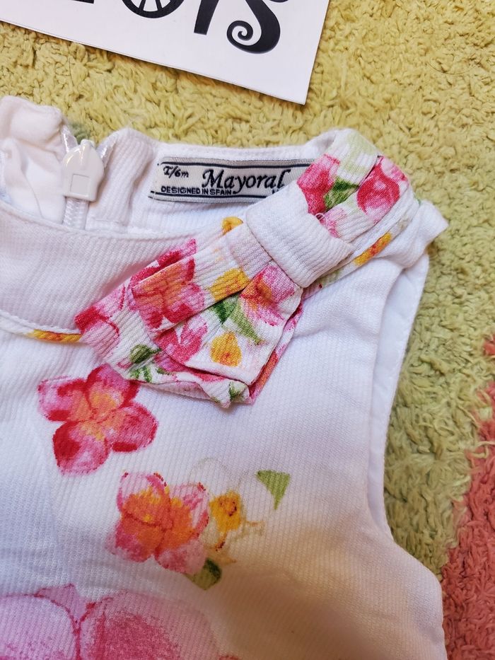 Endemble robe avec culotte- 6 mois - Mayoral - TBE - photo numéro 4