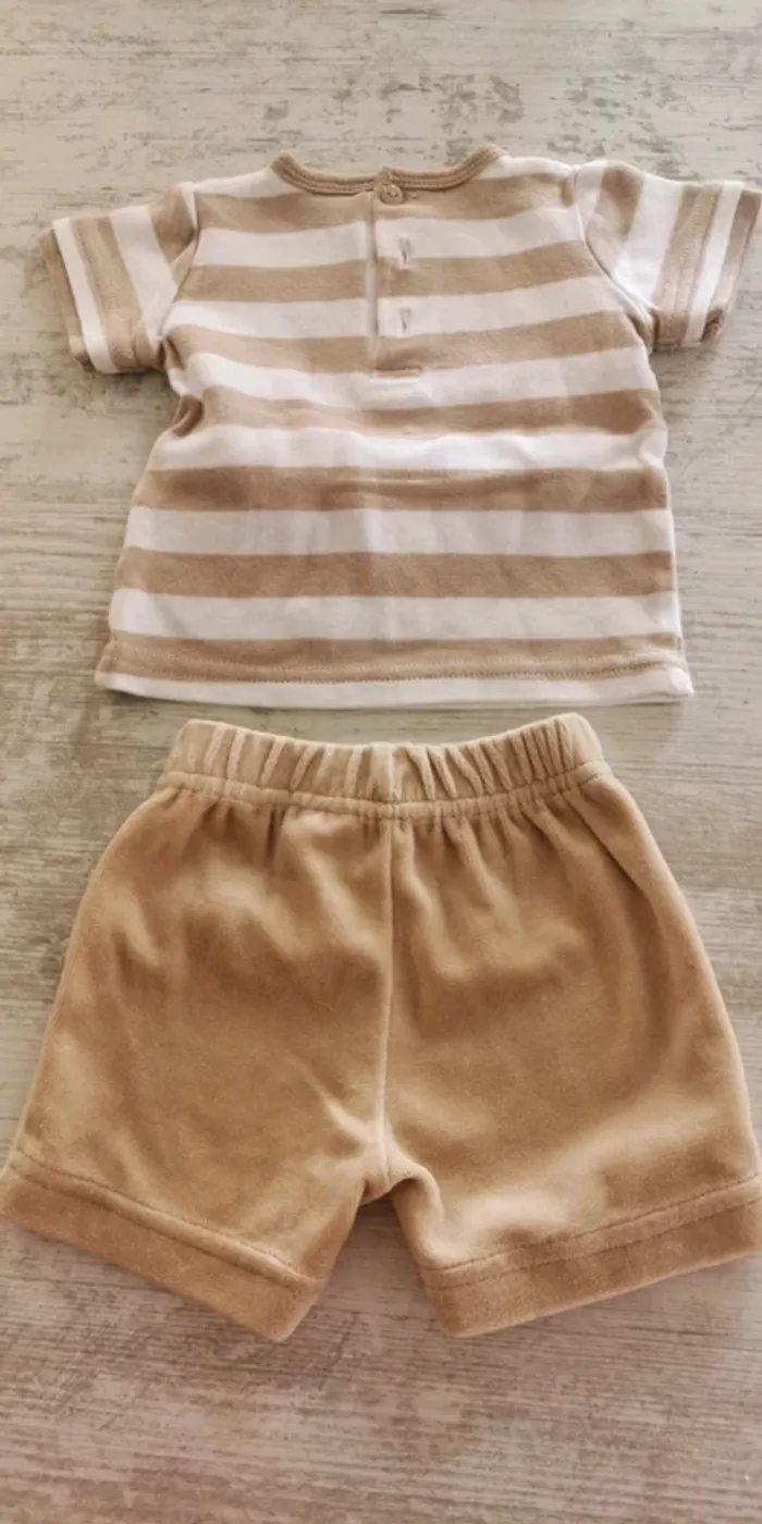 Ensemble t-shirt et short - 1 mois - photo numéro 5