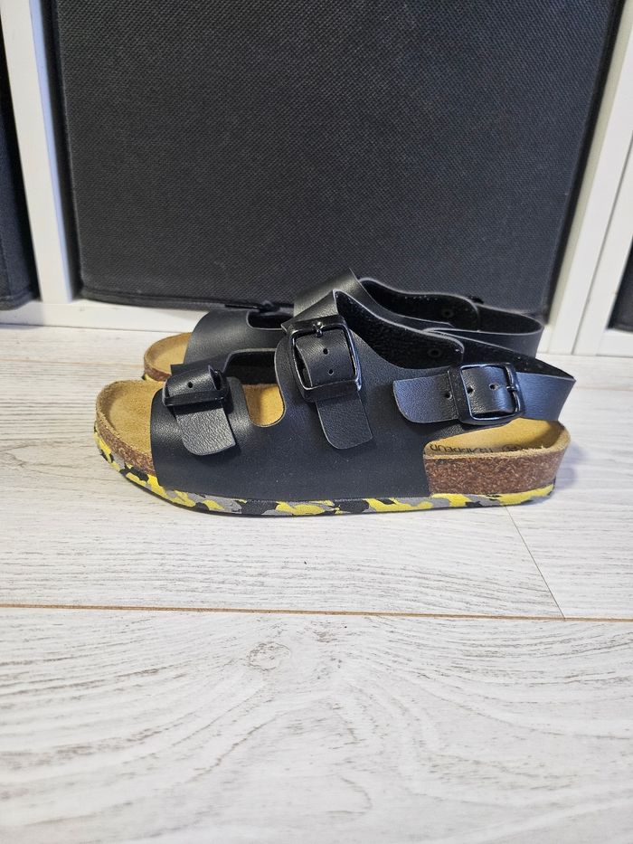 Sandale trappeur taille 32 #neuf - photo numéro 2