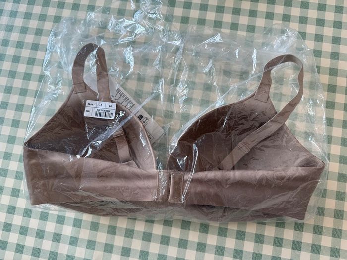 Soutien gorge sans armature 3D Uniqlo 100/105 B C - photo numéro 2