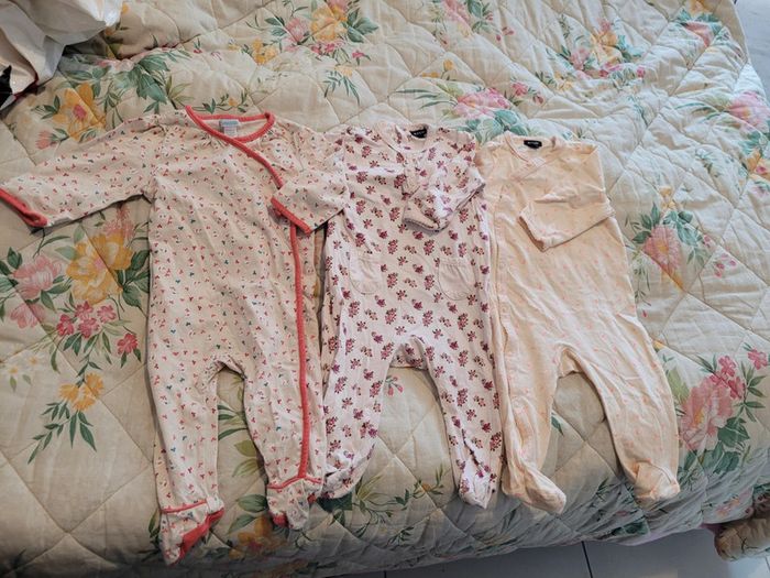 Lot de 4 pyjamas 6 mois
