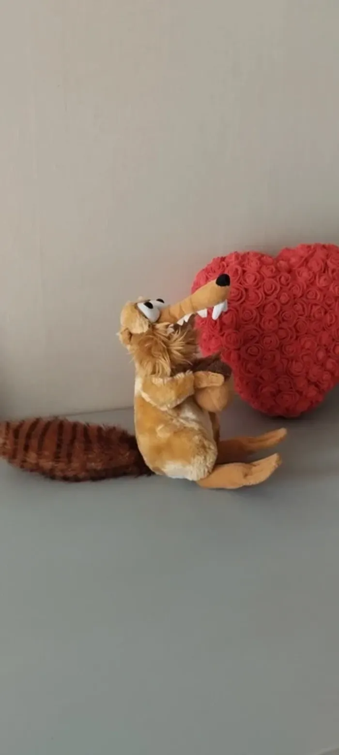 Peluche Scrat, l'âge de glace.
